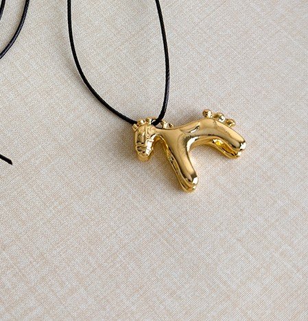 Collar Caballito Maison Pony en color Oro